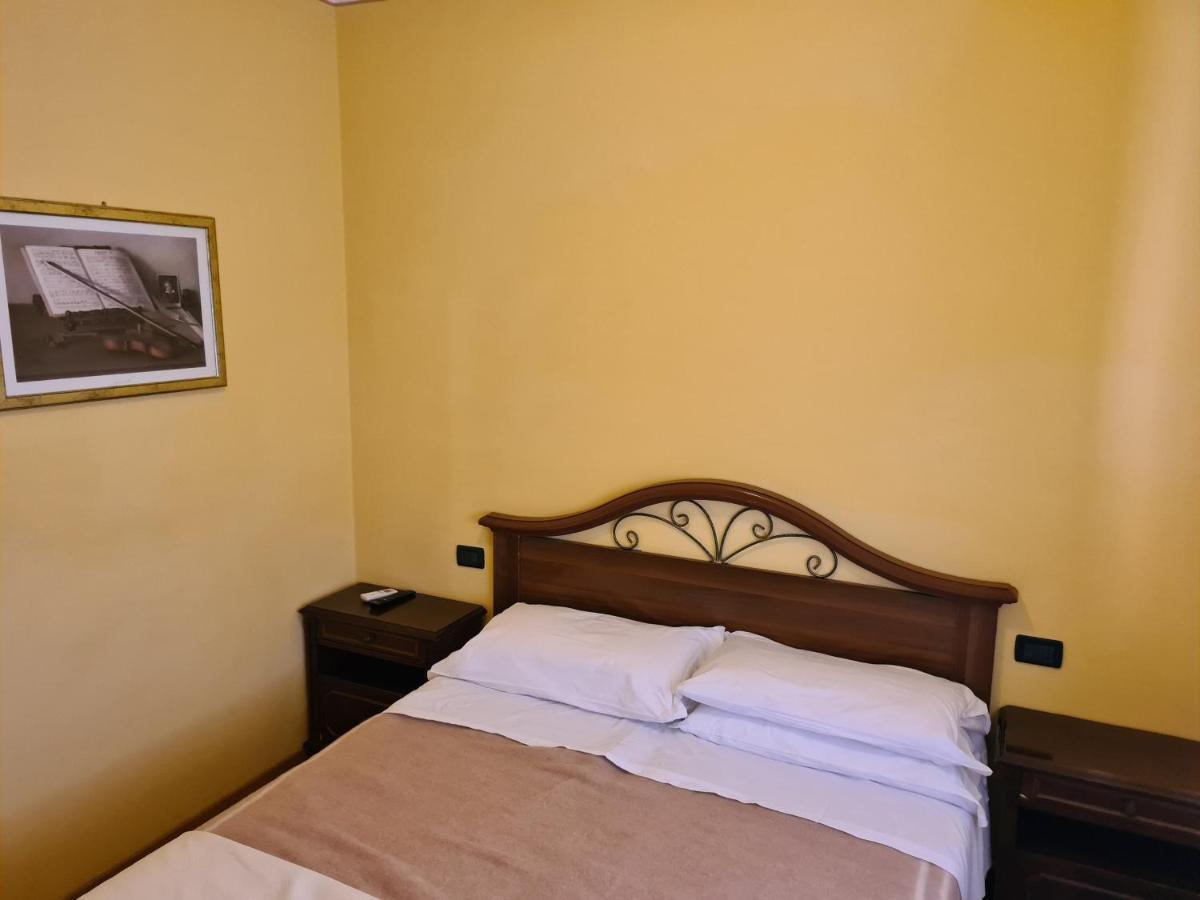 New Napoleonico Hotel Bondeno Ngoại thất bức ảnh